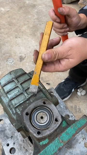 五金工具與五金沖壓件 現代工業(yè)的基礎與藝術